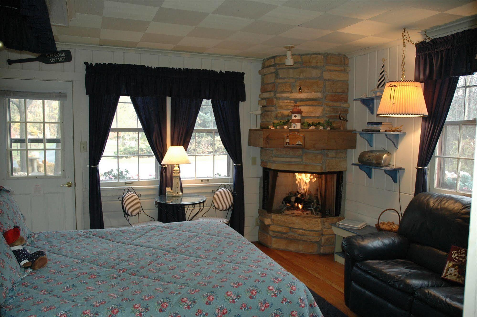 Lazy Cloud Bed & Breakfast Williams Bay Exterior foto